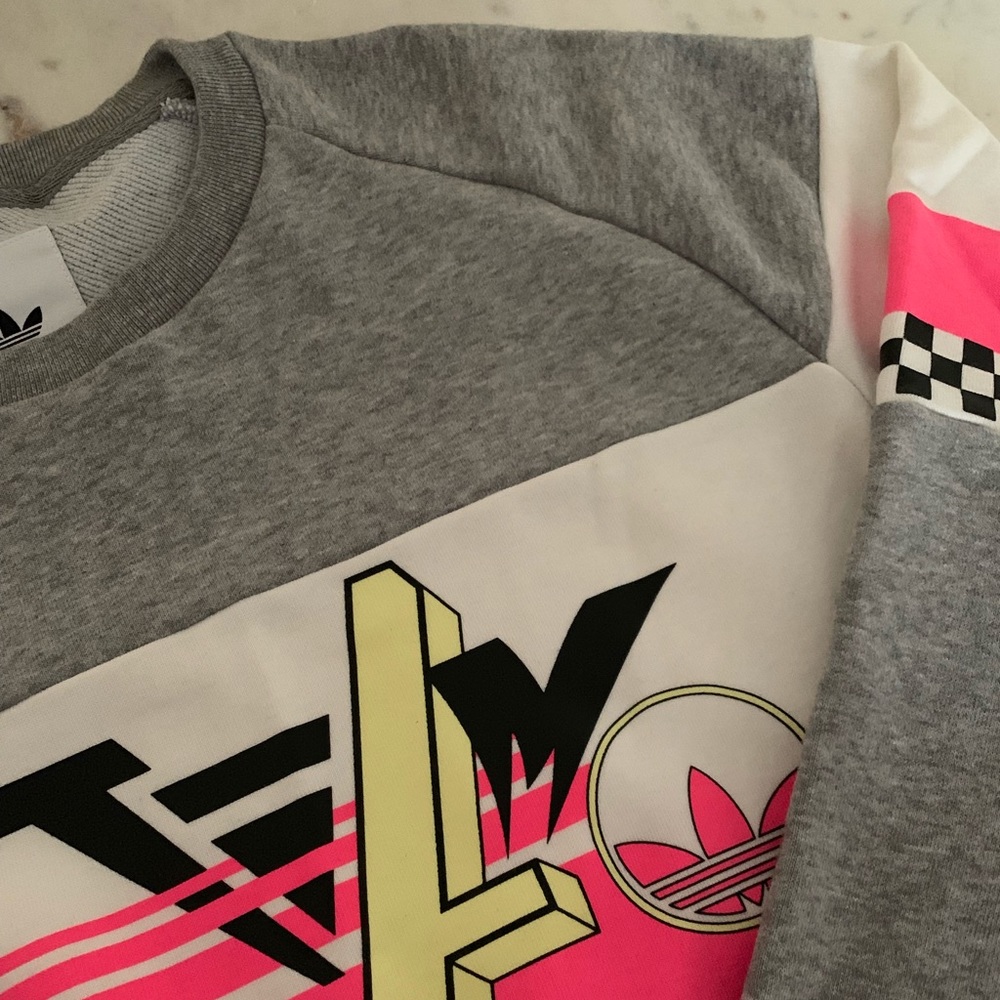 SUPER RARE ADIDAS MEN’S MEDIUM RACING PINK CREW